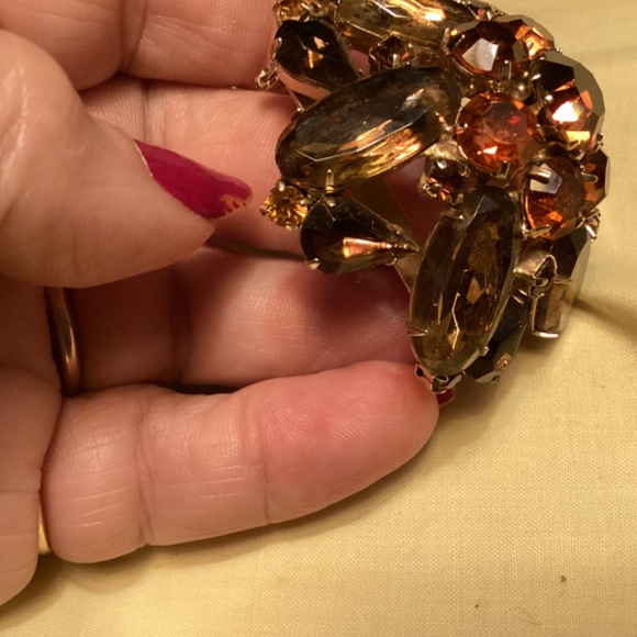 VINTAGE FABULOUS BROOCH MOMS COLLECTION. WEISS? JULIANA ?UNMARKED TREASURE - Picture 10 of 13